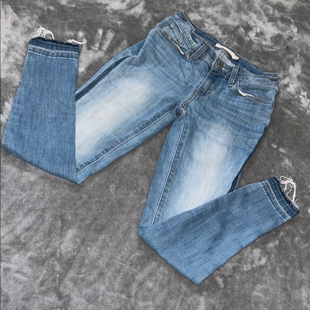 Levi’s Women Jeans - Picture 2 of 4